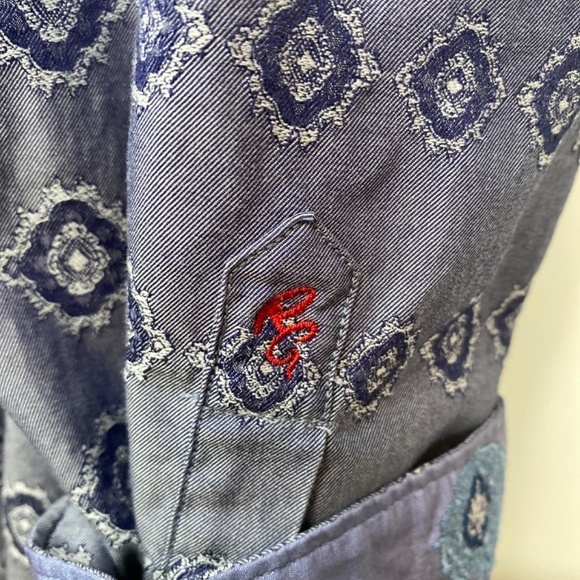 ROBERT Graham Luxury Dress Shirt Blue and White Pattern Size XL - Picture 5 of 10